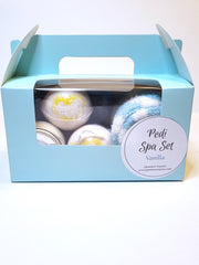 A bath set in a blue box scented in vanilla
